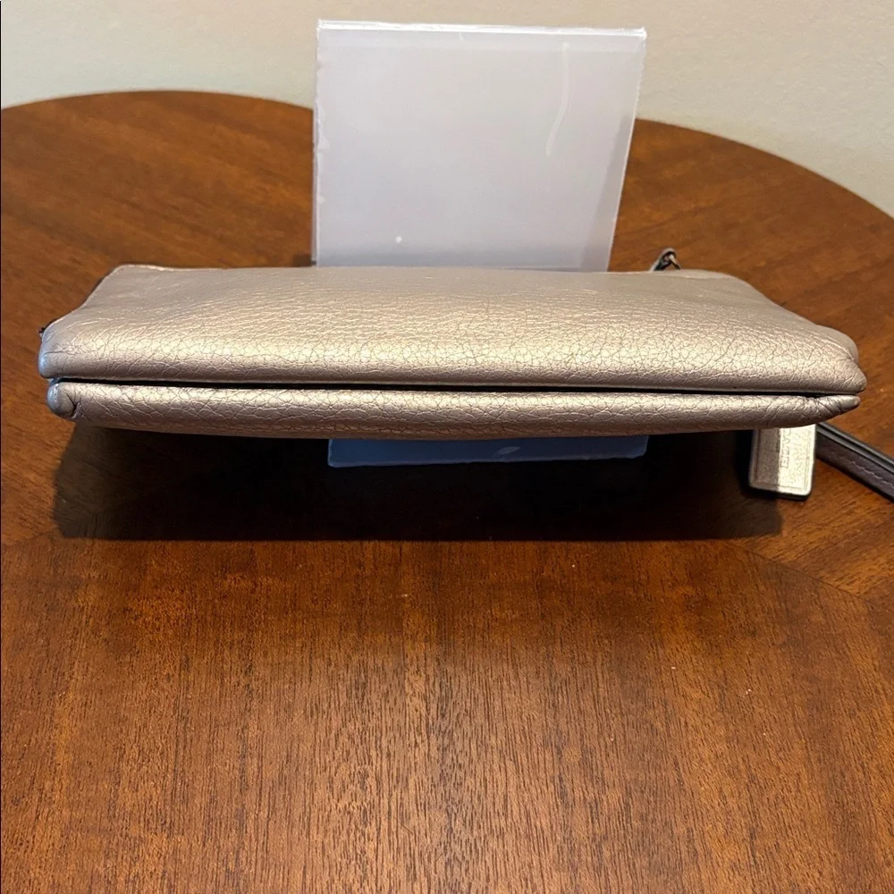 Coach Double zip wristlet pebbled Leather gold metallic long wallet 8”w EUC
